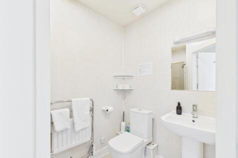 CAM03185G0-PR0103-STILL014