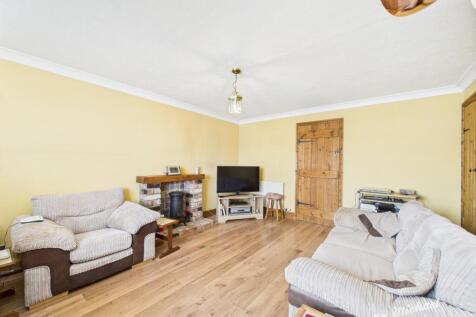 CAM02773G0-PR0342-STILL007