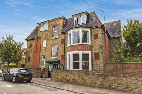 Flat 1 Inglis Court, 15 Creffield Road, Ealing, London W5 3HP