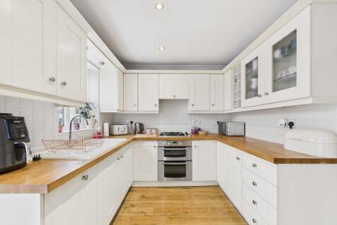 CAM04092G0-PR0083...