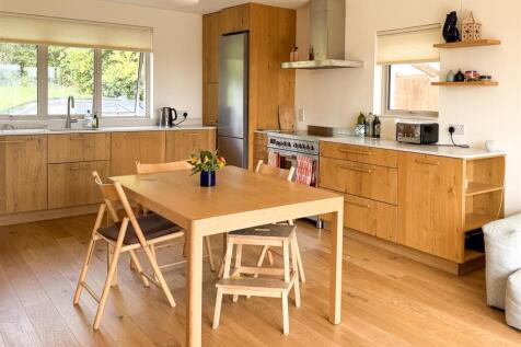 Living/Dining/Kitchen: