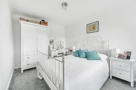 12 CHICHESTER COURT (6).jpg