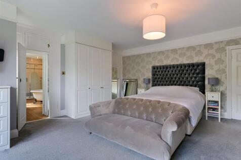 FAR END (INTERNALS) (32).jpg