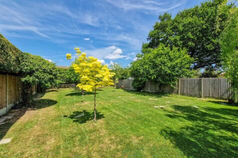 Stunning 150ft garden