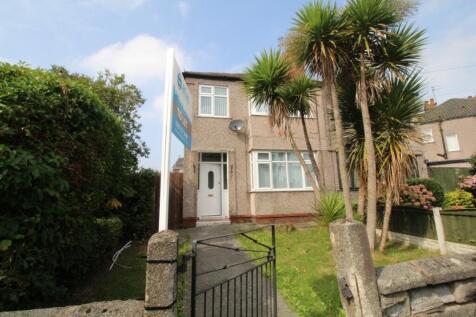 A WELL PRESENTED 3 BEDROOM SEMI DETACHED HOUSE BENEFITING FROM GARDENS TO THE FRONT AND REAR.