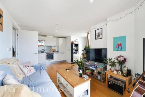 Living Room/ Kitchen