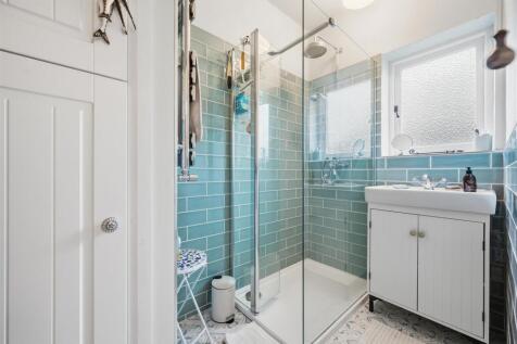 Shower Room .jpg