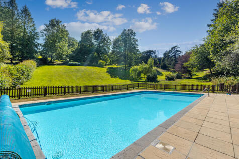 19 Swimming Pool 12 Sheplegh Court Blackawton - 25