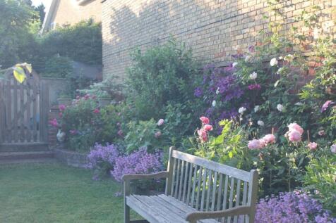 Garden Summer.jpg
