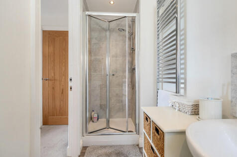 Bedroom One Ensui...