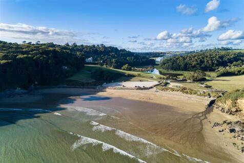 Caerhays-Beach