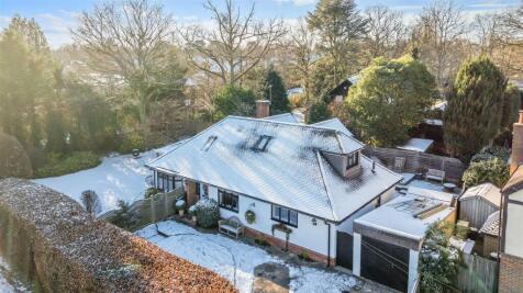 OAK TREE COTTAGE DRONE- (5).jpg