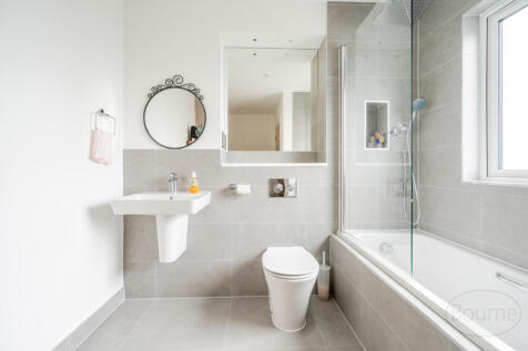 b6e4cd7a-01ee-4a9...