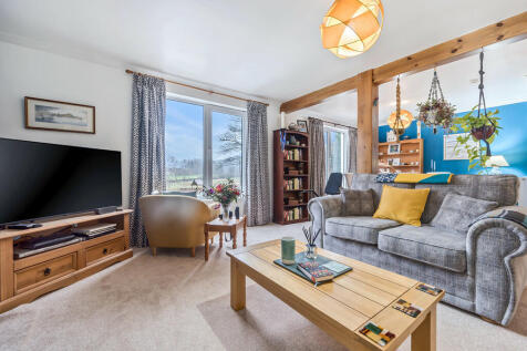 Kitchen / Living ...