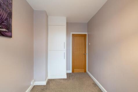 Green Lane - EweMove Pontefract - Bedroom 3 - 2