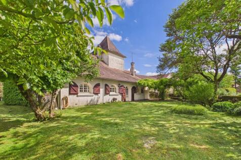 Property Image 1
