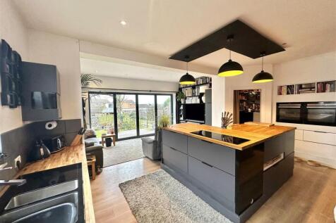 Bramleys Estate Agents - Huddersfield Road - Liver