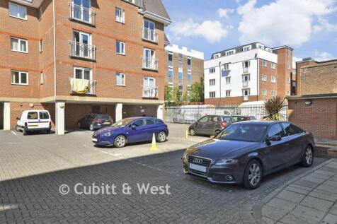 Driveway/Parking