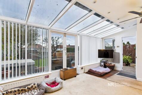 Conservatory/Reception Room