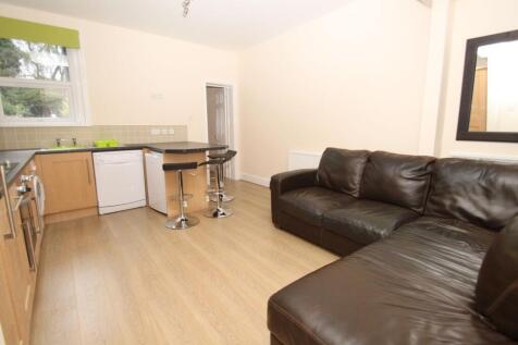 5 Bedroom Semi-Detached in BH9 1LG