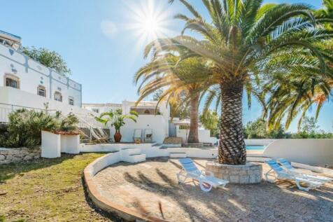 Almancil Fully Renovated 5 Bed Villa For Sale (47)