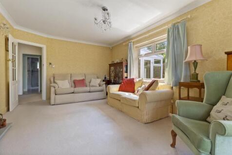 15 Foamcourt Waye_021.JPG