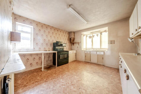 1316745-4-686e70a...