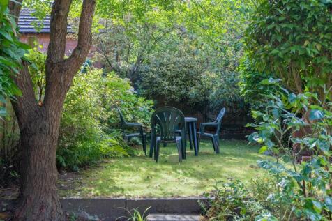 238 London Road-34.jpg