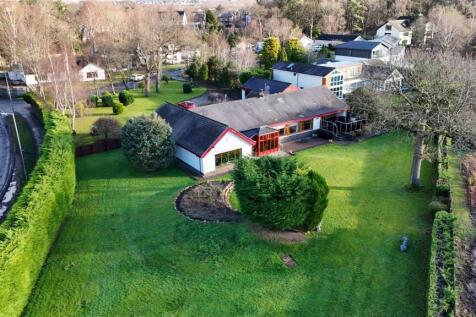 5 bed, 3 bath Detached Bungalow in Glasgow - Photo 24