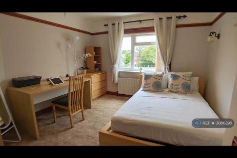 3 Bedroom Semi-Detached in CV4 8EP