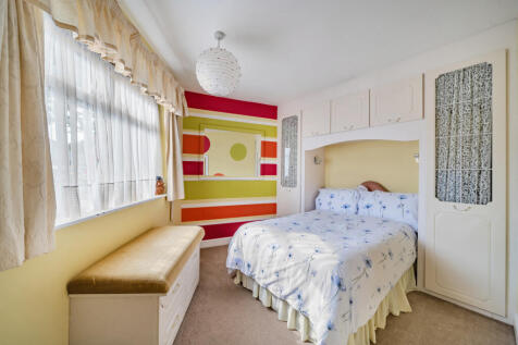 1319727-3-686ffb0...