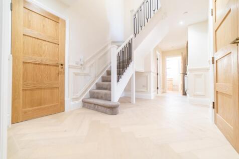 Award-winning Media team on EVERY Listing_16