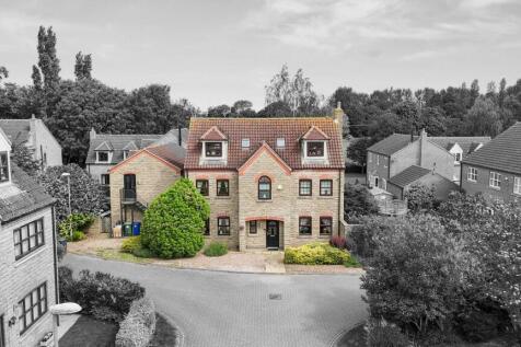 EweMove Estate Agents Scunthorpe - Front Aspect