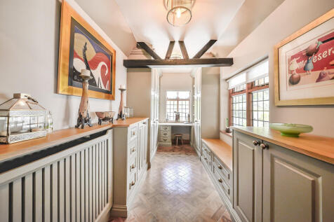 6 bed, 4 bath Detached in Birmingham - Photo 17