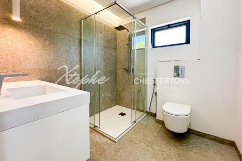 Fully Renovated 6 Bed Villa For Sale (26)