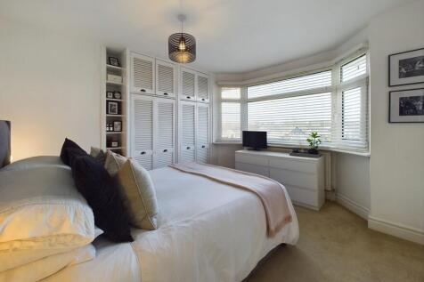 CAM02854G0-PR0318...