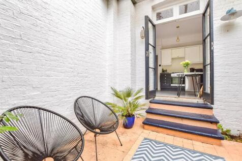 External Lifestyle Photograph