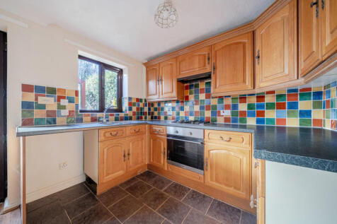 1393032-8-69418f9...