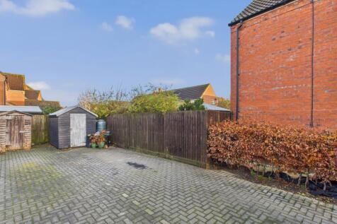 EweMove Spalding - Frome Walk - Parking