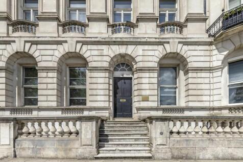 6 bed, 6 bath House in London - Photo 2