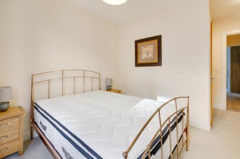 Bedroom One (2)