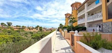 Lomas Cabo Roig ground floor apartment