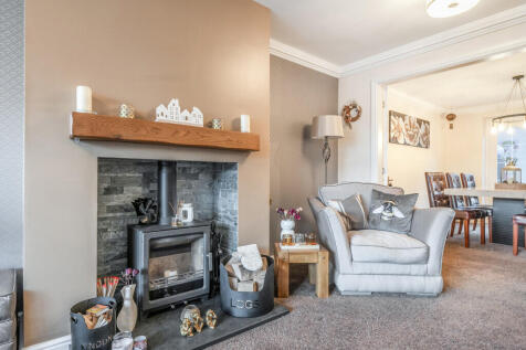 1354191-8-68c4459...