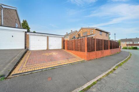 DRIVEWAY.jpg