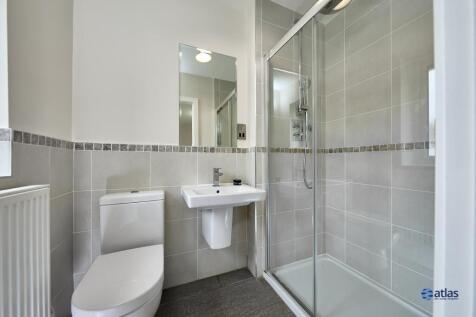 En-suite To Bedroom Three