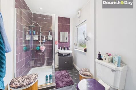 Ensuite (Bedroom One)