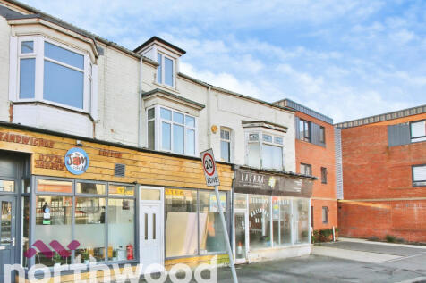 3 Bedroom Flat in PR8 5AA