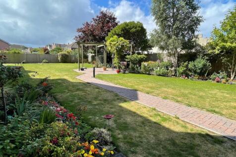 Communal Gardens.jpg