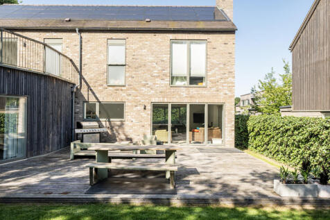1468545-9-6a1716f...