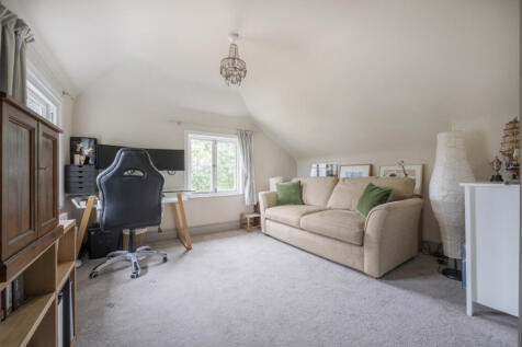 1299518-1-683585c...